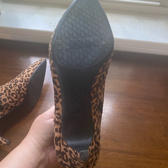 Circus Sam Edelman Kirby Kitten Heel
Trendy Ankle Boots; Leopard Print; Sz: 7.5 - Picture 8 of 10